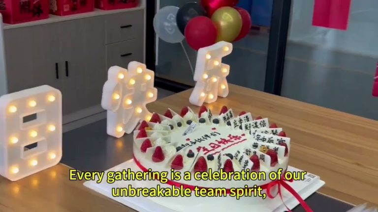 Sunhorse automobile celebrate staff birthday in April,so lovely, so sweet
